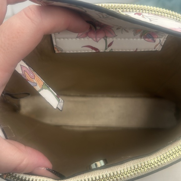 Nine West Floral Shoulder/Crossbody Purse Strap Three Section Zip Snap - Picture 7 of 10